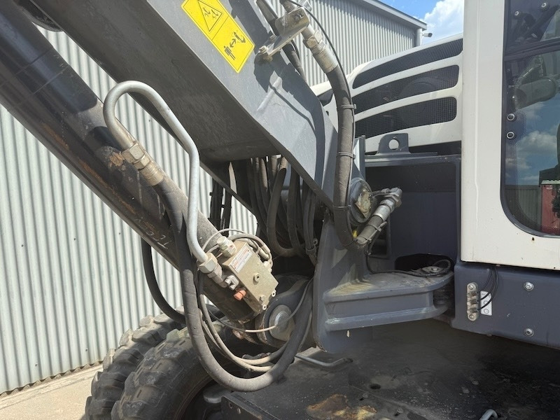 Terex TW 85 - 휠 굴삭기 : 사진 5 Terex TW 85 - 휠 굴삭기 : 사진 5