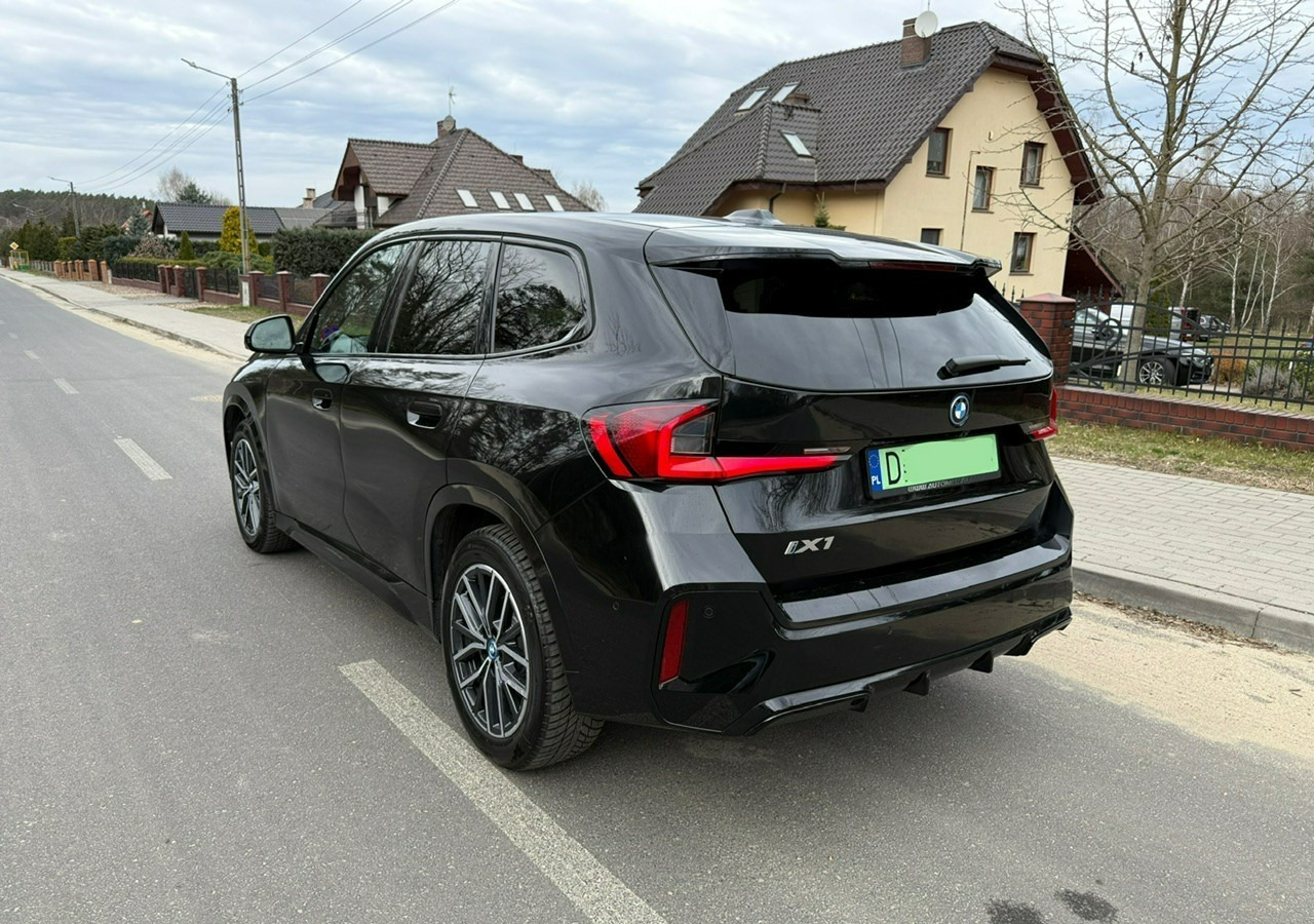 BMW X1 iX1 iX1 xDrive30 313KM M-Sport H/K Panorama AdaptiveLed Masaże Kam360 - SUV : 사진 3 BMW X1 iX1 iX1 xDrive30 313KM M-Sport H/K Panorama AdaptiveLed Masaże Kam360 - SUV : 사진 3