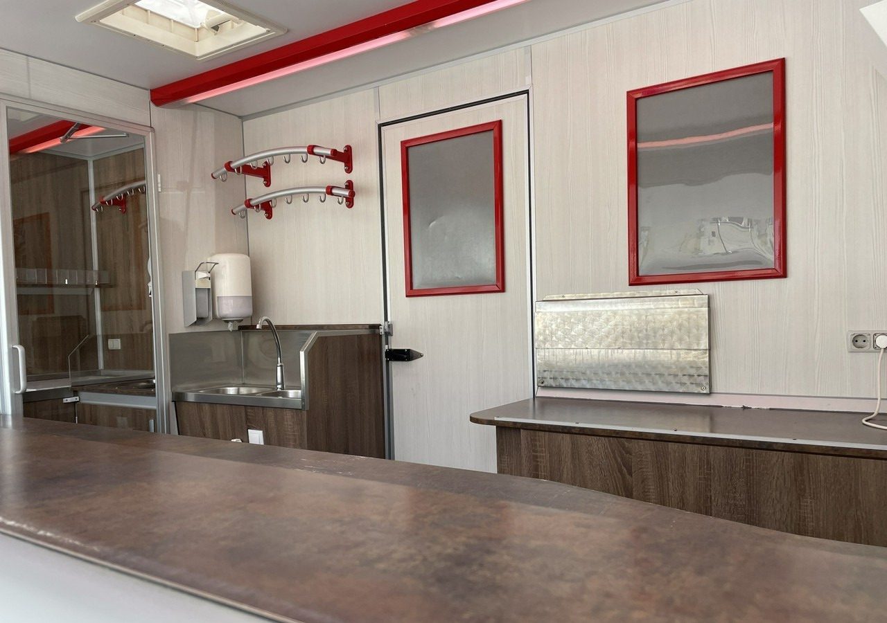 Fiat Ducato Autosklep Gastronomiczny Food Truck Foodtruck sklep W-zasil 2015 - 벤딩 트럭 : 사진 2 Fiat Ducato Autosklep Gastronomiczny Food Truck Foodtruck sklep W-zasil 2015 - 벤딩 트럭 : 사진 2