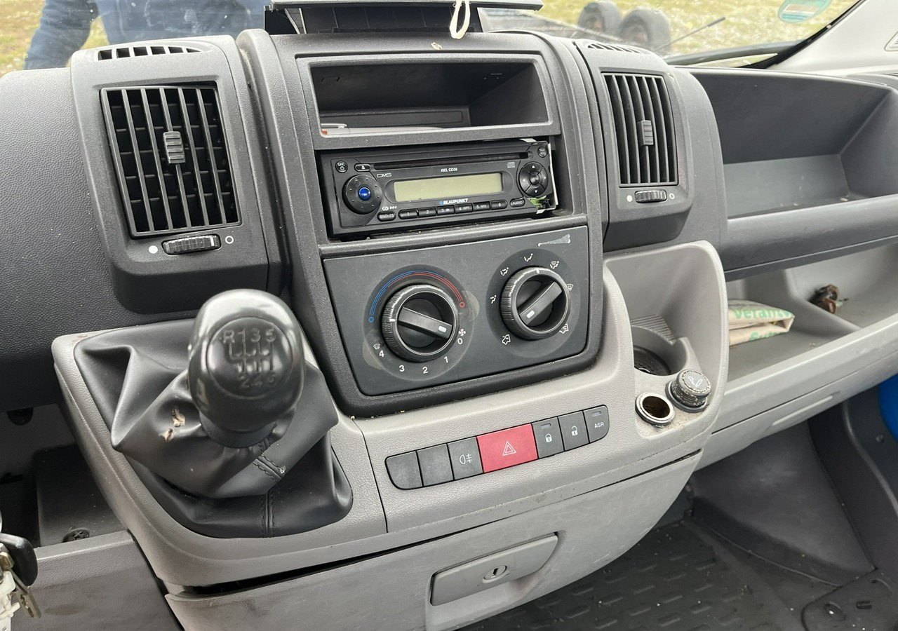 Fiat Ducato Ducato 3.0-160KM Rama pod zabudowę 2011,2009 - 밴 : 사진 4 Fiat Ducato Ducato 3.0-160KM Rama pod zabudowę 2011,2009 - 밴 : 사진 4