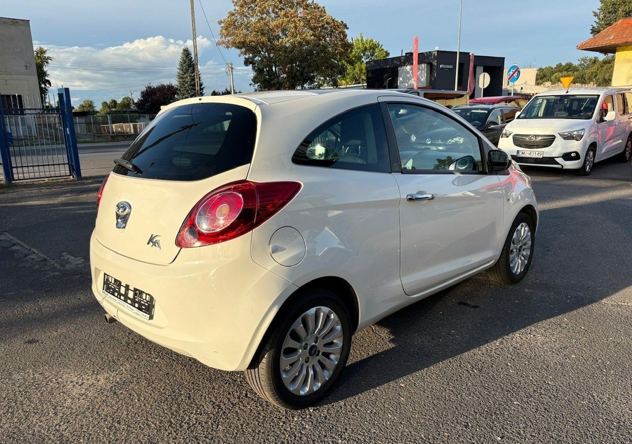 Ford KA II Ford KA 1.2 Champions Edition Klima Panorama 2012 - 해치백 : 사진 4 Ford KA II Ford KA 1.2 Champions Edition Klima Panorama 2012 - 해치백 : 사진 4
