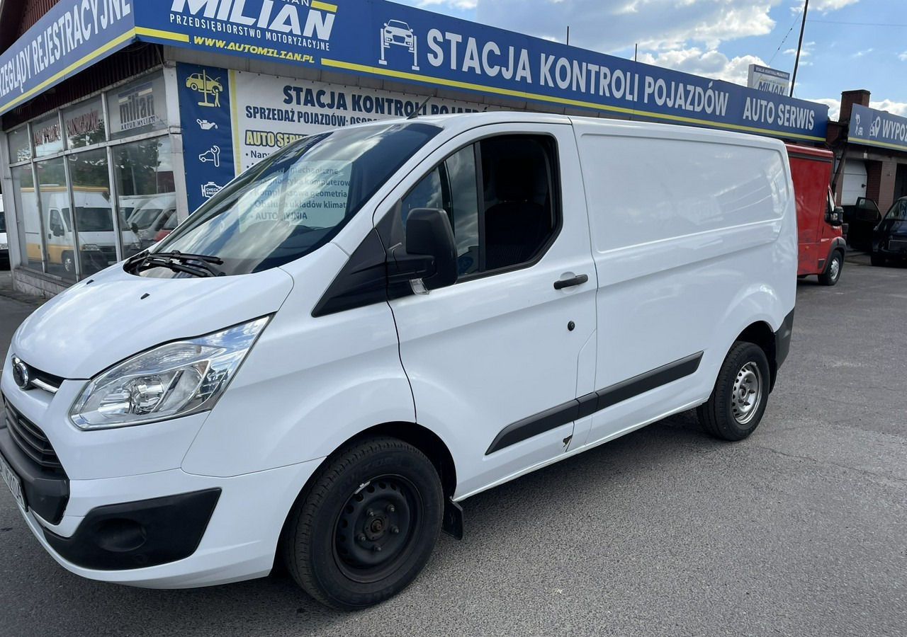 Ford Transit Transit Custom Transit Custom 2.0 Klima 153tkm Model 2018 - 패널 밴 : 사진 3 Ford Transit Transit Custom Transit Custom 2.0 Klima 153tkm Model 2018 - 패널 밴 : 사진 3