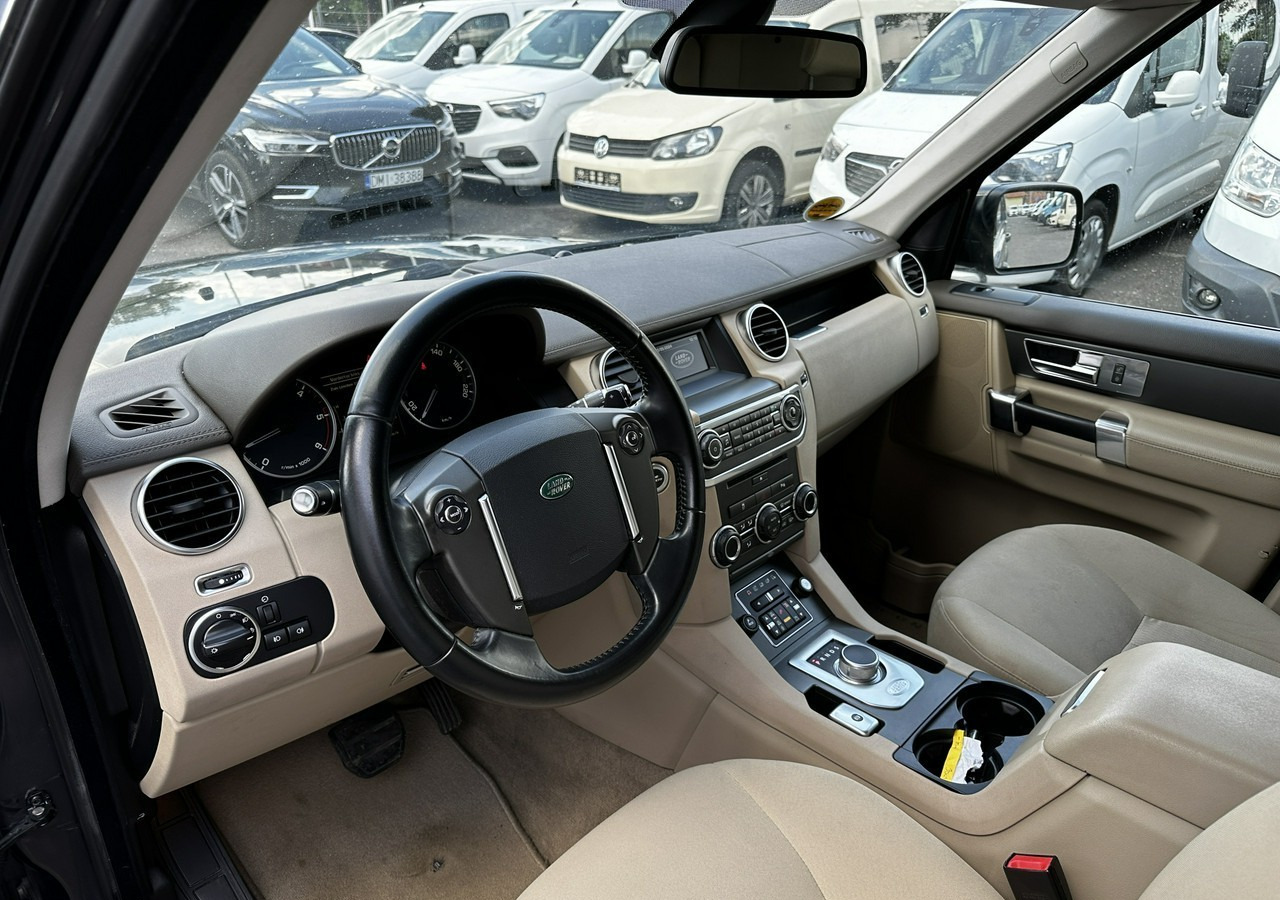 Land Rover Discovery IV Discovery IV 3.0SD V6 HSE Bogate Wyposażenie 2013 - 차량 : 사진 2 Land Rover Discovery IV Discovery IV 3.0SD V6 HSE Bogate Wyposażenie 2013 - 차량 : 사진 2
