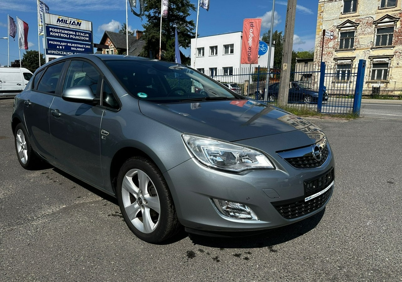 Opel Astra H Opel Astra 1.4-140KM Nowy silnik świeżo sprowadzony 2012 - 해치백 : 사진 2 Opel Astra H Opel Astra 1.4-140KM Nowy silnik świeżo sprowadzony 2012 - 해치백 : 사진 2