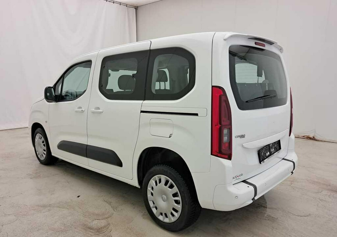 Opel Combo IV Opel Combo dla Niepełnosprawnych inwalida Rampa 32105 km Model 2022 - 차량 : 사진 3 Opel Combo IV Opel Combo dla Niepełnosprawnych inwalida Rampa 32105 km Model 2022 - 차량 : 사진 3