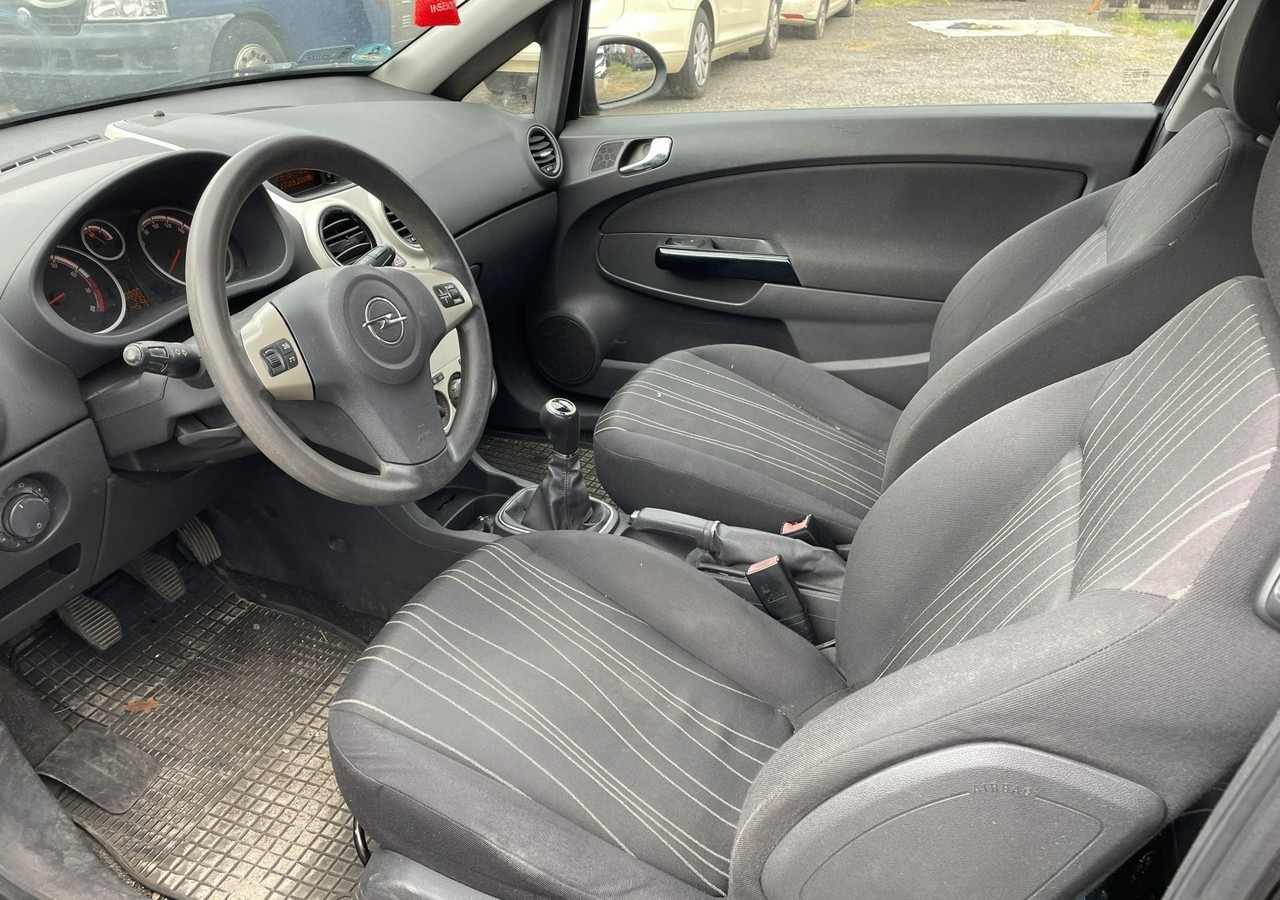 Opel Corsa D Opel Corsa 1,2-16V 80KM Klima 2008 - 해치백 : 사진 3 Opel Corsa D Opel Corsa 1,2-16V 80KM Klima 2008 - 해치백 : 사진 3