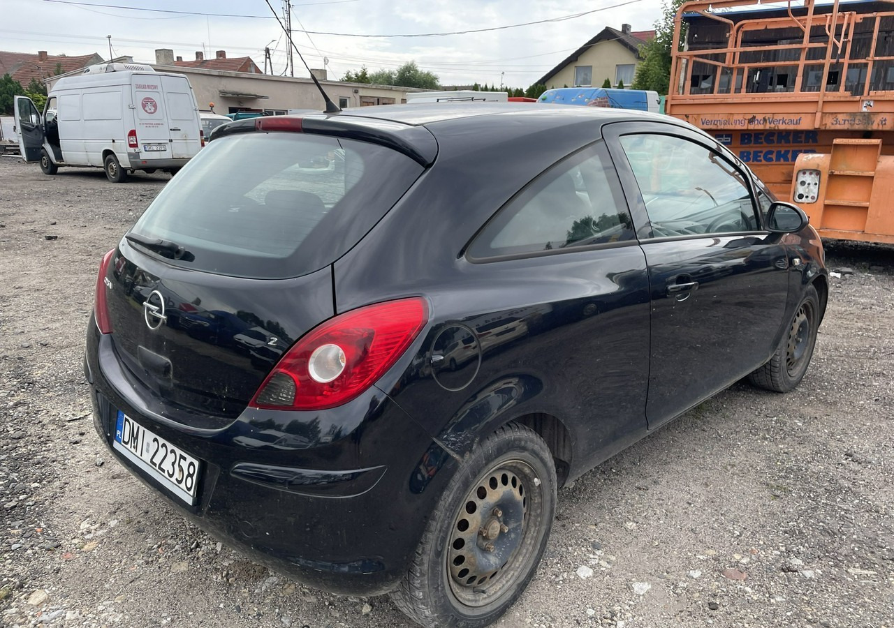Opel Corsa D Opel Corsa 1,2-16V 80KM Klima 2008 - 해치백 : 사진 5 Opel Corsa D Opel Corsa 1,2-16V 80KM Klima 2008 - 해치백 : 사진 5