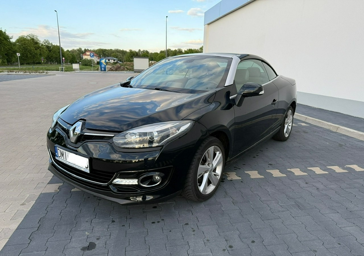 Renault Megane III Cabrio LIFT III 1.2 TCE 131 Skóra Led Navi PDC Bogate wyposażenie 20 - 차량 : 사진 5 Renault Megane III Cabrio LIFT III 1.2 TCE 131 Skóra Led Navi PDC Bogate wyposażenie 20 - 차량 : 사진 5