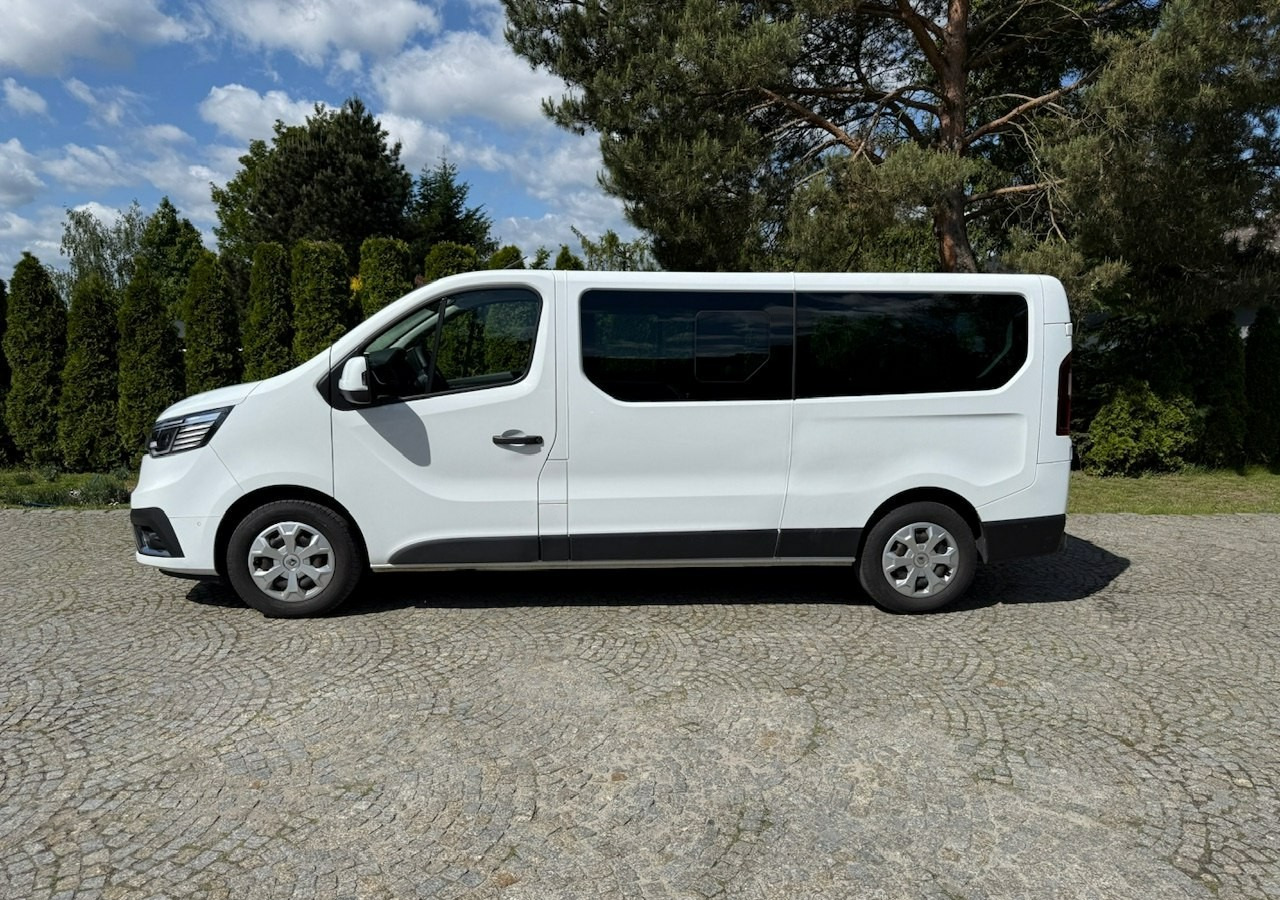 Renault Trafic III 2.0dci 110KM L2H1 LONG 9-osobowy 2xKlima Navi Kamera 2022 - 차량 : 사진 2 Renault Trafic III 2.0dci 110KM L2H1 LONG 9-osobowy 2xKlima Navi Kamera 2022 - 차량 : 사진 2