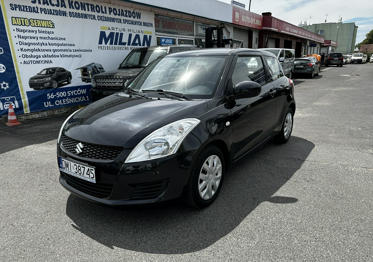 Suzuki Swift V Suzuki Swift 1.2-94KM Klima Model 2012 - 해치백 : 사진 2 Suzuki Swift V Suzuki Swift 1.2-94KM Klima Model 2012 - 해치백 : 사진 2