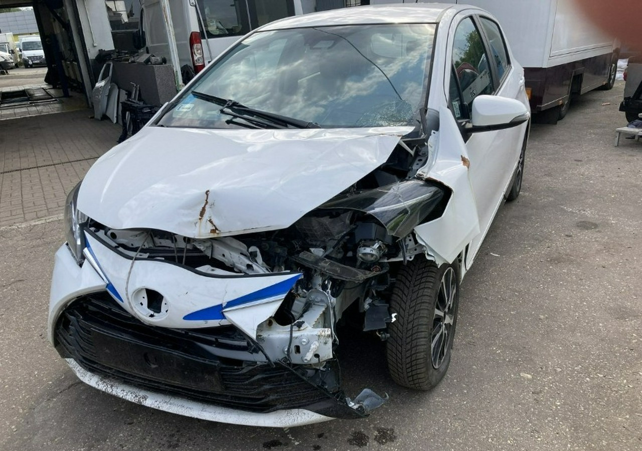 Toyota Yaris III Toyota Yaris Hybrid 1.5 VVT-i Y20 Model 2019 Salon PL - 차량 : 사진 2 Toyota Yaris III Toyota Yaris Hybrid 1.5 VVT-i Y20 Model 2019 Salon PL - 차량 : 사진 2