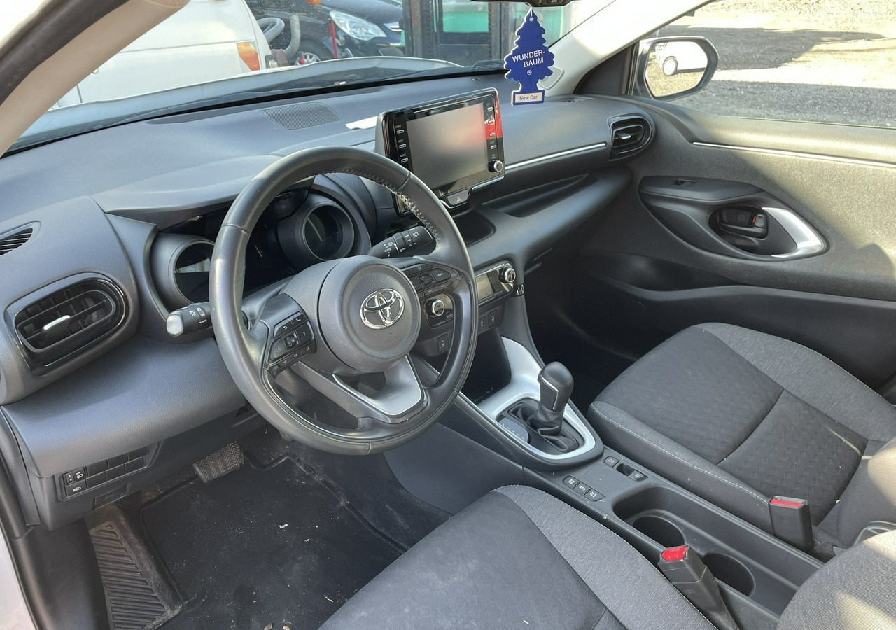 Toyota Yaris IV Toyota Yaris Hybrid 1.5 Active Salon PL 2021 FV 23% - 차량 : 사진 1 Toyota Yaris IV Toyota Yaris Hybrid 1.5 Active Salon PL 2021 FV 23% - 차량 : 사진 1