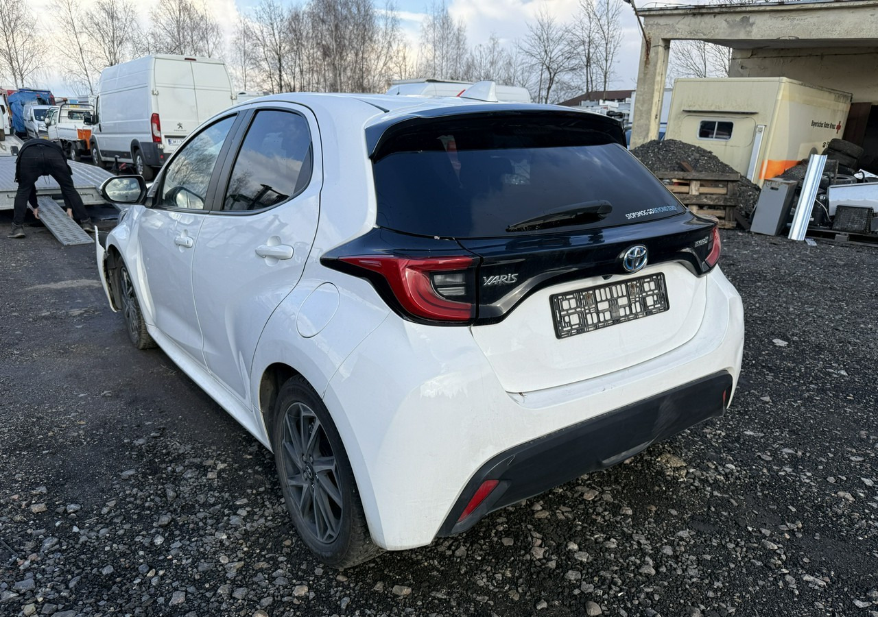 Toyota Yaris IV Toyota Yaris Hybrid 1.5 Active Salon PL 2023 FV 23% - 차량 : 사진 1 Toyota Yaris IV Toyota Yaris Hybrid 1.5 Active Salon PL 2023 FV 23% - 차량 : 사진 1
