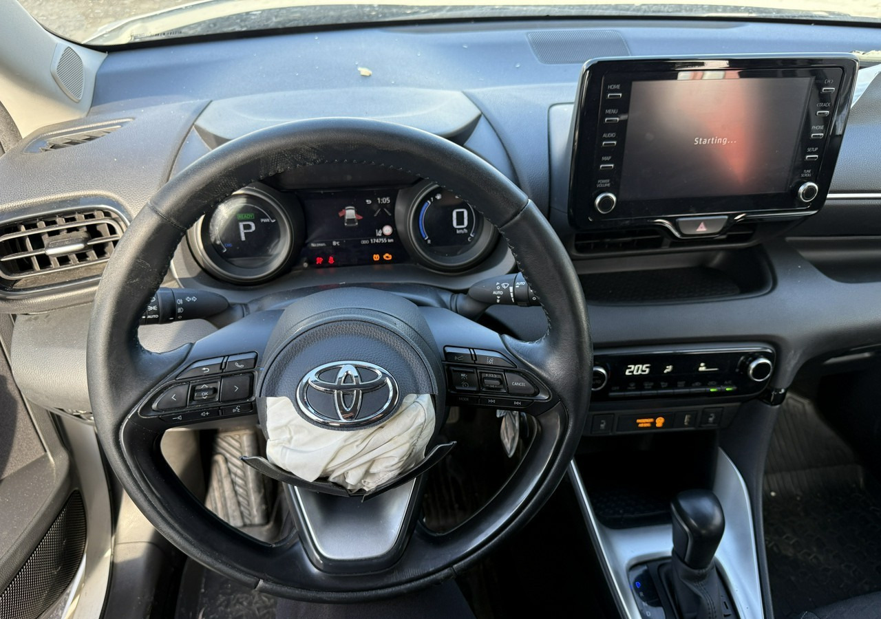 Toyota Yaris IV Toyota Yaris Hybrid 1.5 Active Salon PL 2023 FV 23% - 차량 : 사진 4 Toyota Yaris IV Toyota Yaris Hybrid 1.5 Active Salon PL 2023 FV 23% - 차량 : 사진 4