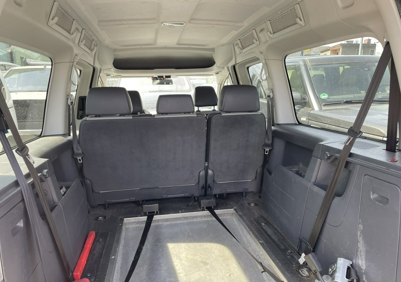 Volkswagen Caddy III Caddy do przewozu Niepełnosprawnych inwalida rampa 2015 - 차량 : 사진 5 Volkswagen Caddy III Caddy do przewozu Niepełnosprawnych inwalida rampa 2015 - 차량 : 사진 5