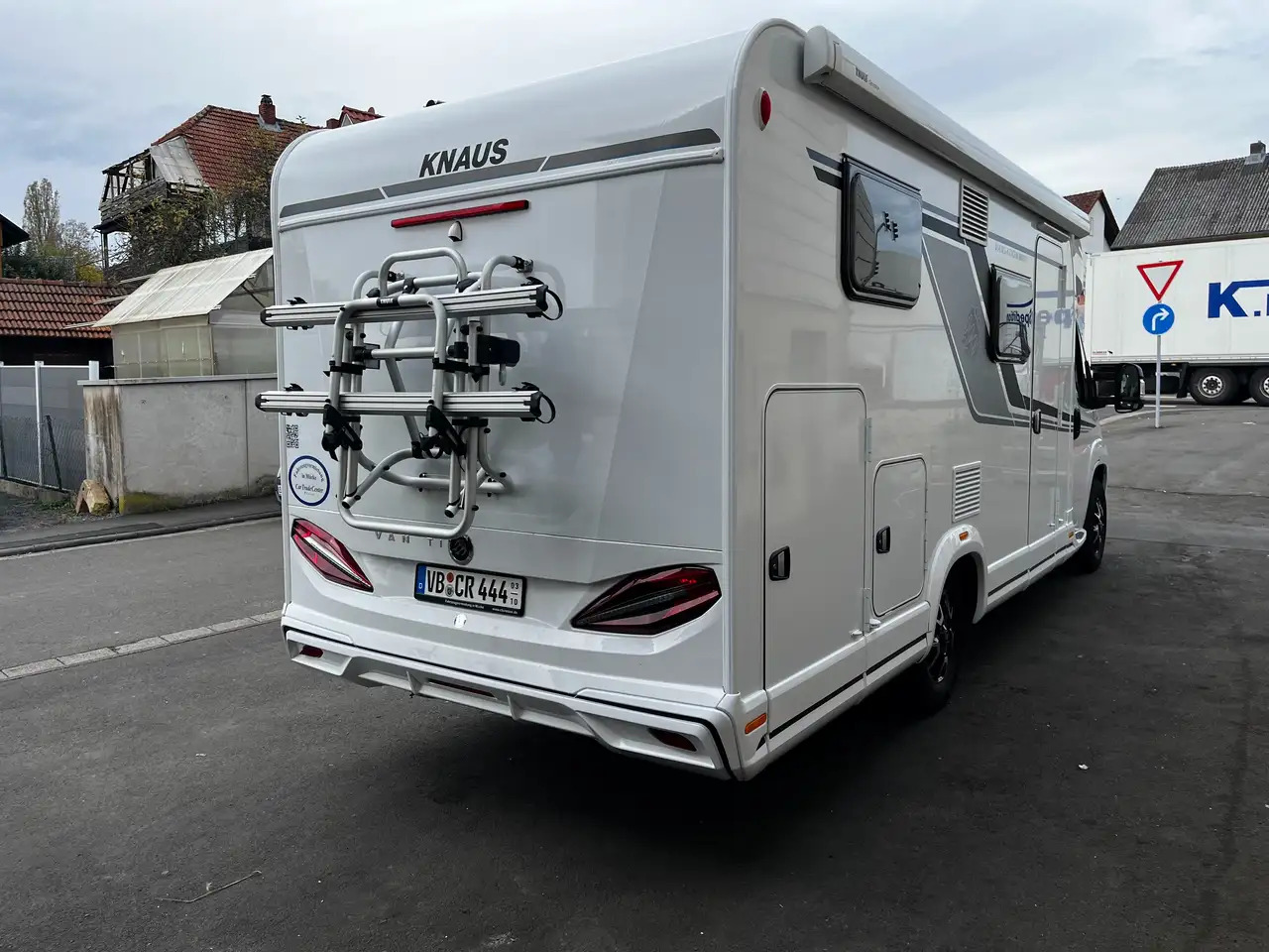 Knaus VAN TI 650 MEG VANSATION - 세미 통합 모터홈 : 사진 4 Knaus VAN TI 650 MEG VANSATION - 세미 통합 모터홈 : 사진 4
