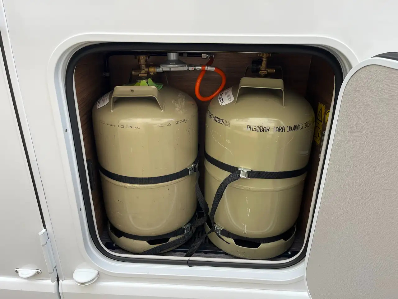 Knaus VAN TI 650 MEG VANSATION - 세미 통합 모터홈 : 사진 5 Knaus VAN TI 650 MEG VANSATION - 세미 통합 모터홈 : 사진 5