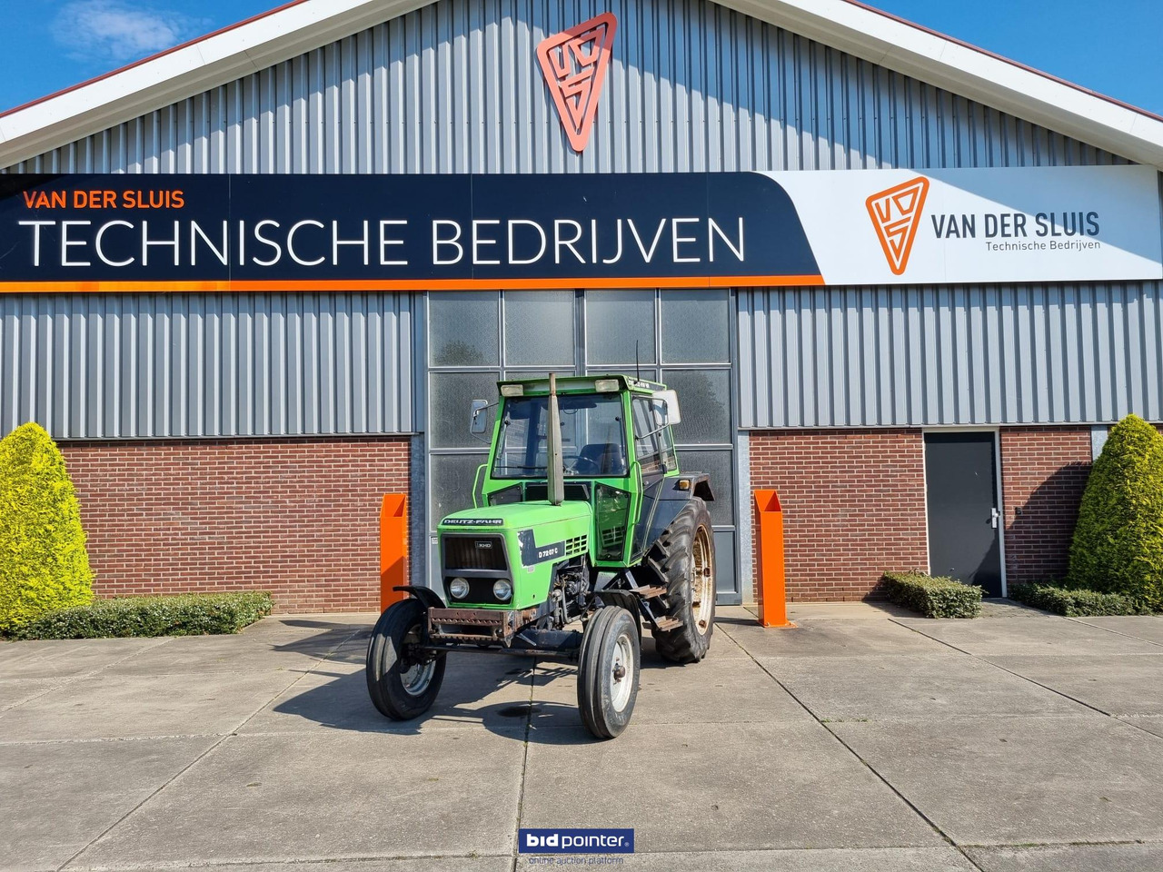 Deutz-Fahr 7207C - 장궤형 트랙터 : 사진 3 Deutz-Fahr 7207C - 장궤형 트랙터 : 사진 3