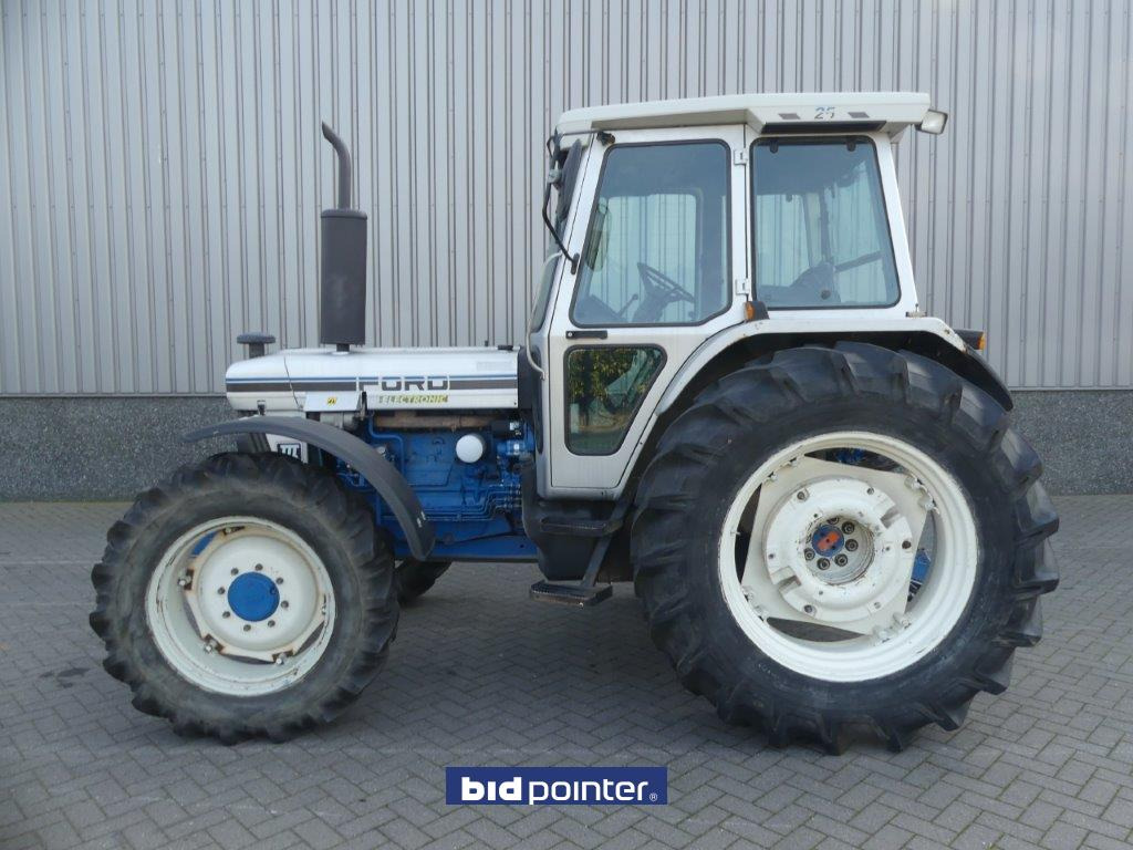 Ford 7810 Silver Jubilee - 장궤형 트랙터 : 사진 2 Ford 7810 Silver Jubilee - 장궤형 트랙터 : 사진 2