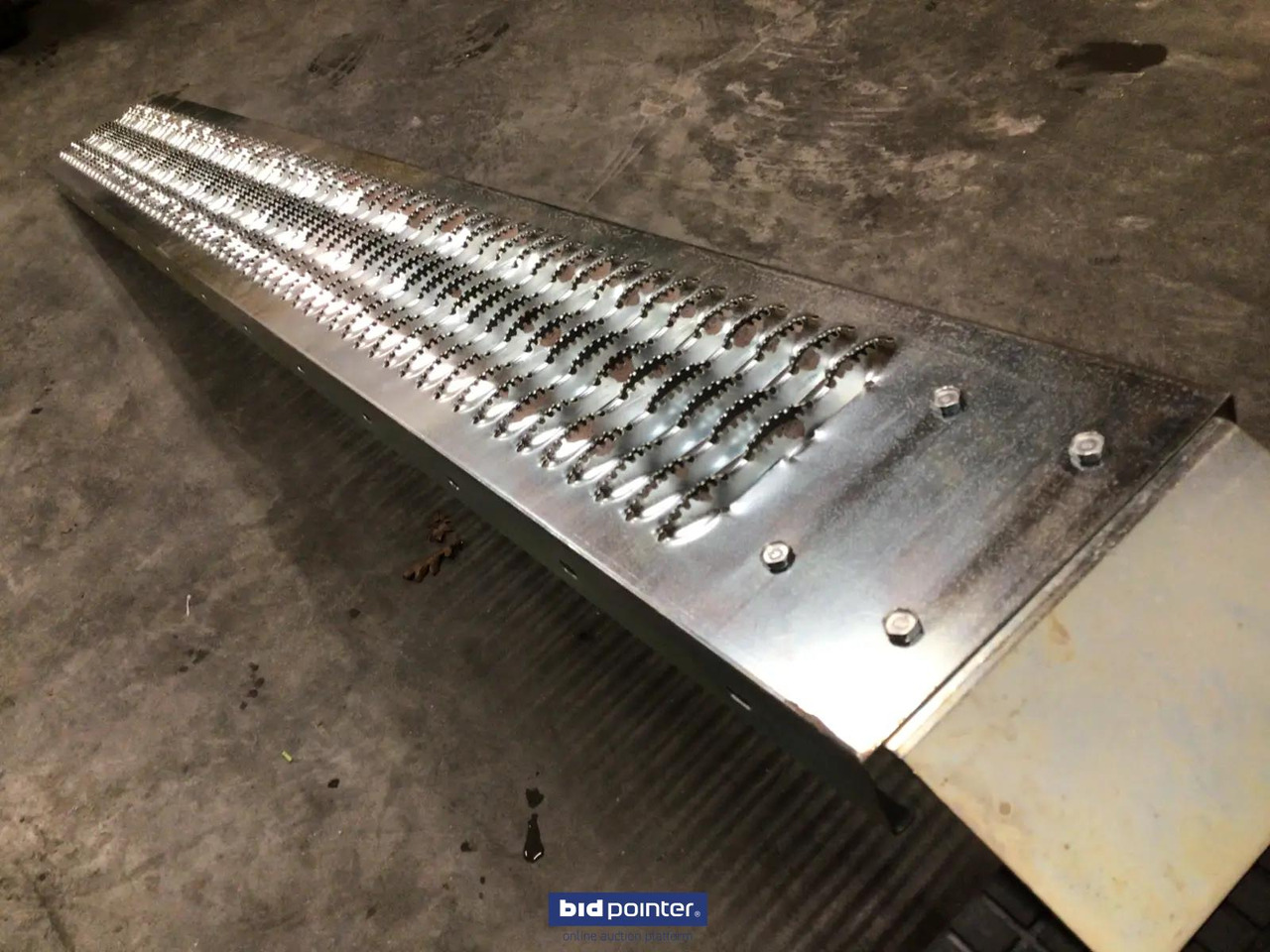 HH Metalen oprijplank - 로딩 램프 : 사진 4 HH Metalen oprijplank - 로딩 램프 : 사진 4