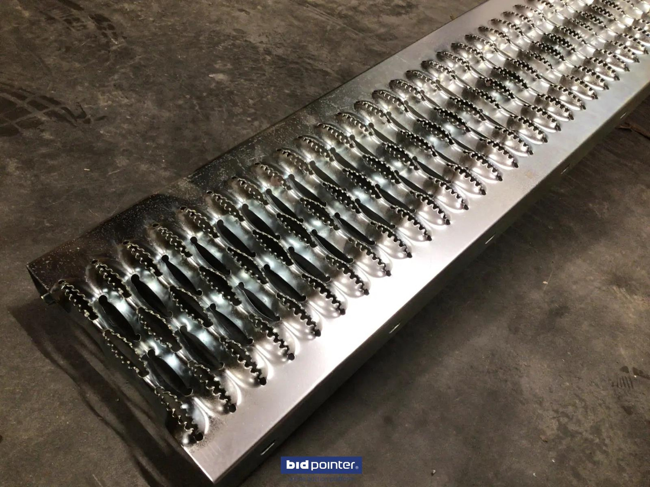 HH Metalen oprijplank - 로딩 램프 : 사진 3 HH Metalen oprijplank - 로딩 램프 : 사진 3