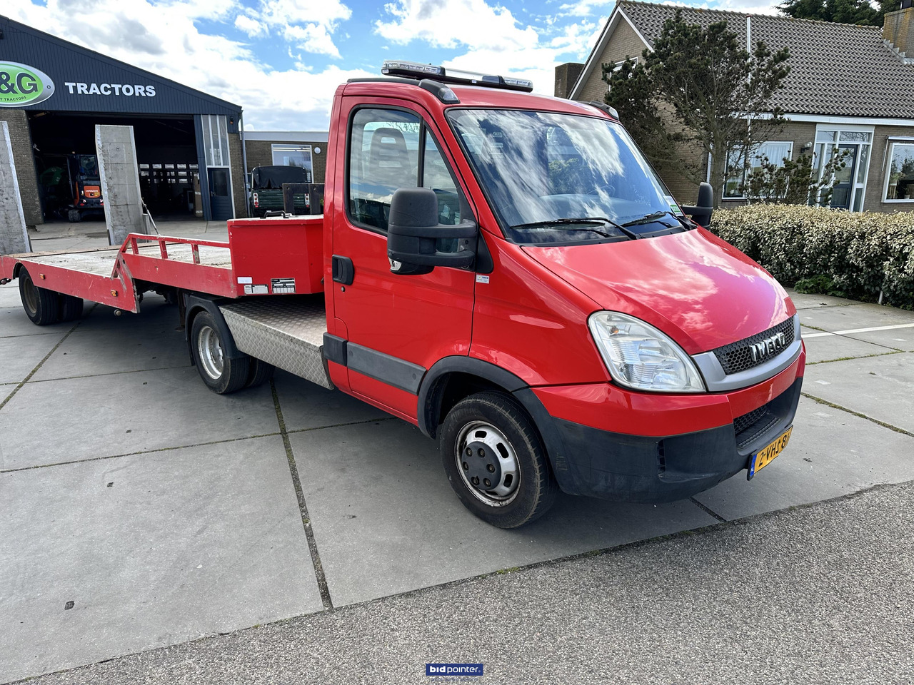 Iveco Daily 40C18 - 미니 관절 트랙터 유닛 : 사진 3 Iveco Daily 40C18 - 미니 관절 트랙터 유닛 : 사진 3