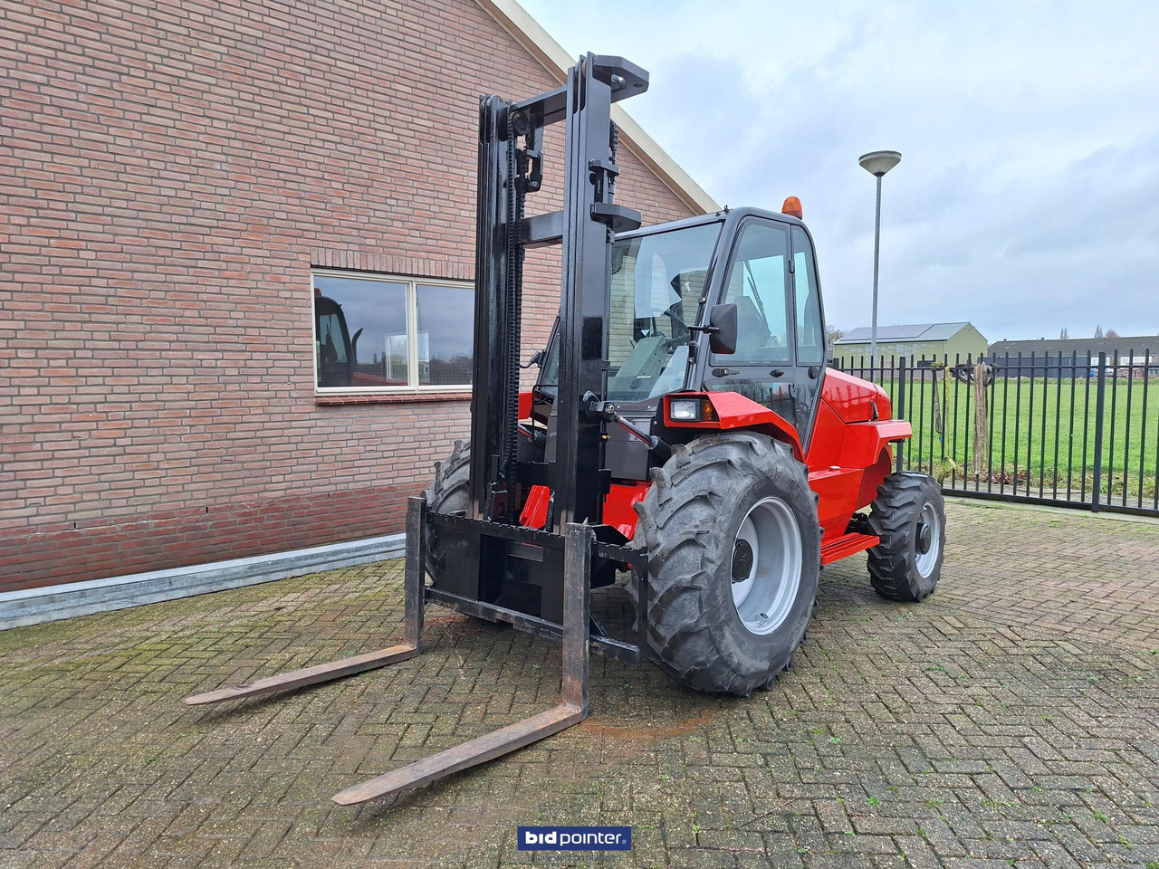 Manitou 30-4 4x4 - 디젤 지게차 : 사진 1 Manitou 30-4 4x4 - 디젤 지게차 : 사진 1