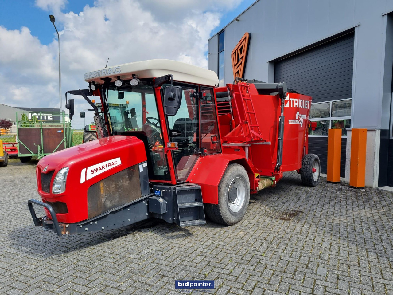 Trioliet Smarttrac 1-1000 - 목초 믹서 : 사진 1 Trioliet Smarttrac 1-1000 - 목초 믹서 : 사진 1
