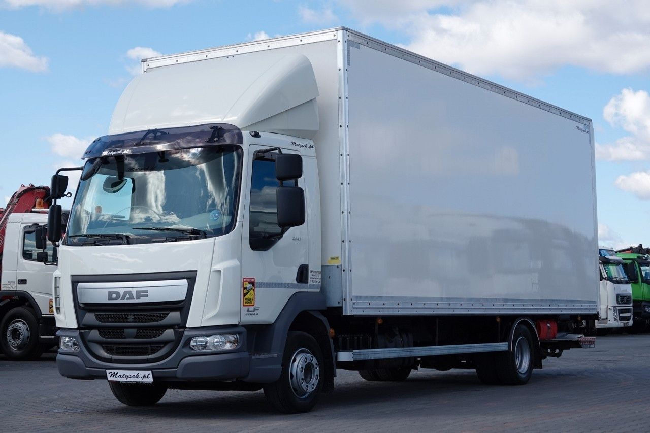DAF LF 210 / KONTENER - 7 M / SOLÓWKA / WINDA DHOLLA - 박스 트럭 : 사진 1 DAF LF 210 / KONTENER - 7 M / SOLÓWKA / WINDA DHOLLA - 박스 트럭 : 사진 1