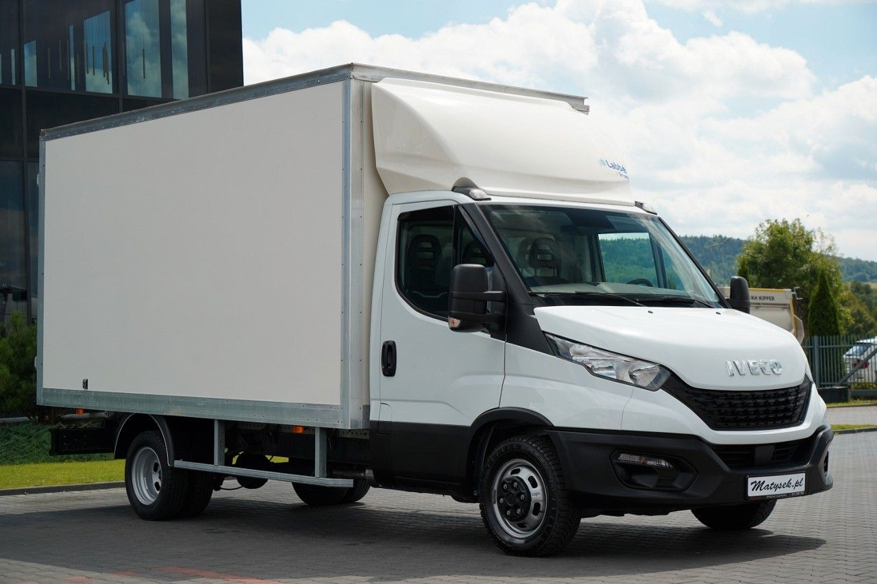 Iveco DAILY 3,0 D / 160 KM / KONTENER / 2022 ROK / BLI - 냉동 밴 : 사진 1 Iveco DAILY 3,0 D / 160 KM / KONTENER / 2022 ROK / BLI - 냉동 밴 : 사진 1