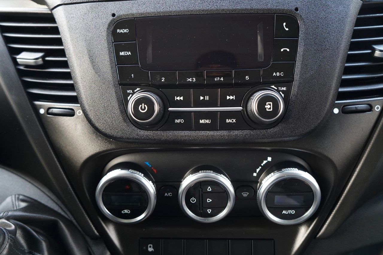 냉동 밴 Iveco DAILY 35-160 / KONTENER 4,25 M / IZOTERMA AUTOM : 사진 33 냉동 밴 Iveco DAILY 35-160 / KONTENER 4,25 M / IZOTERMA AUTOM : 사진 33