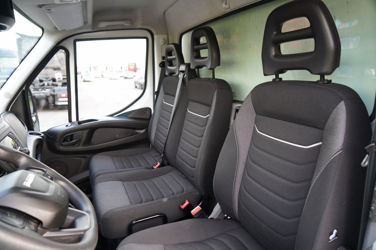 냉동 밴 Iveco DAILY 35-160 / KONTENER 4,25 M / IZOTERMA AUTOM : 사진 28 냉동 밴 Iveco DAILY 35-160 / KONTENER 4,25 M / IZOTERMA AUTOM : 사진 28