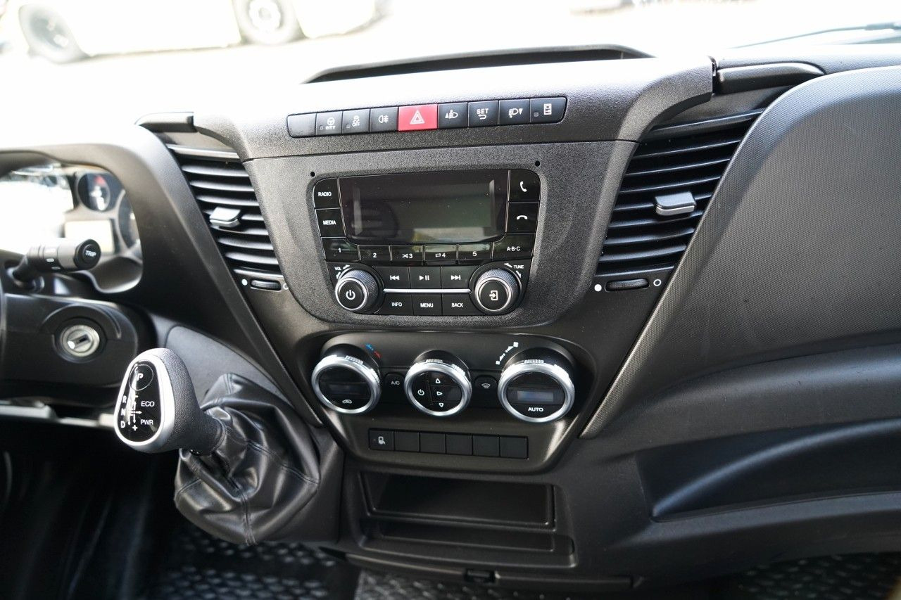 냉동 밴 Iveco DAILY 35-160 / KONTENER 4,25 M / IZOTERMA AUTOM : 사진 31 냉동 밴 Iveco DAILY 35-160 / KONTENER 4,25 M / IZOTERMA AUTOM : 사진 31