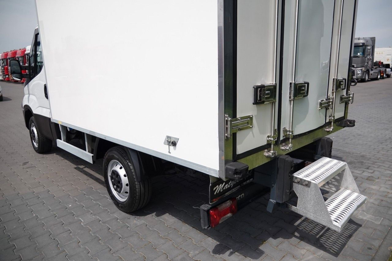 Iveco DAILY / CHŁODNIA / AGREGAT CARIER -XARIOS 200 / - 냉동 밴 : 사진 5 Iveco DAILY / CHŁODNIA / AGREGAT CARIER -XARIOS 200 / - 냉동 밴 : 사진 5