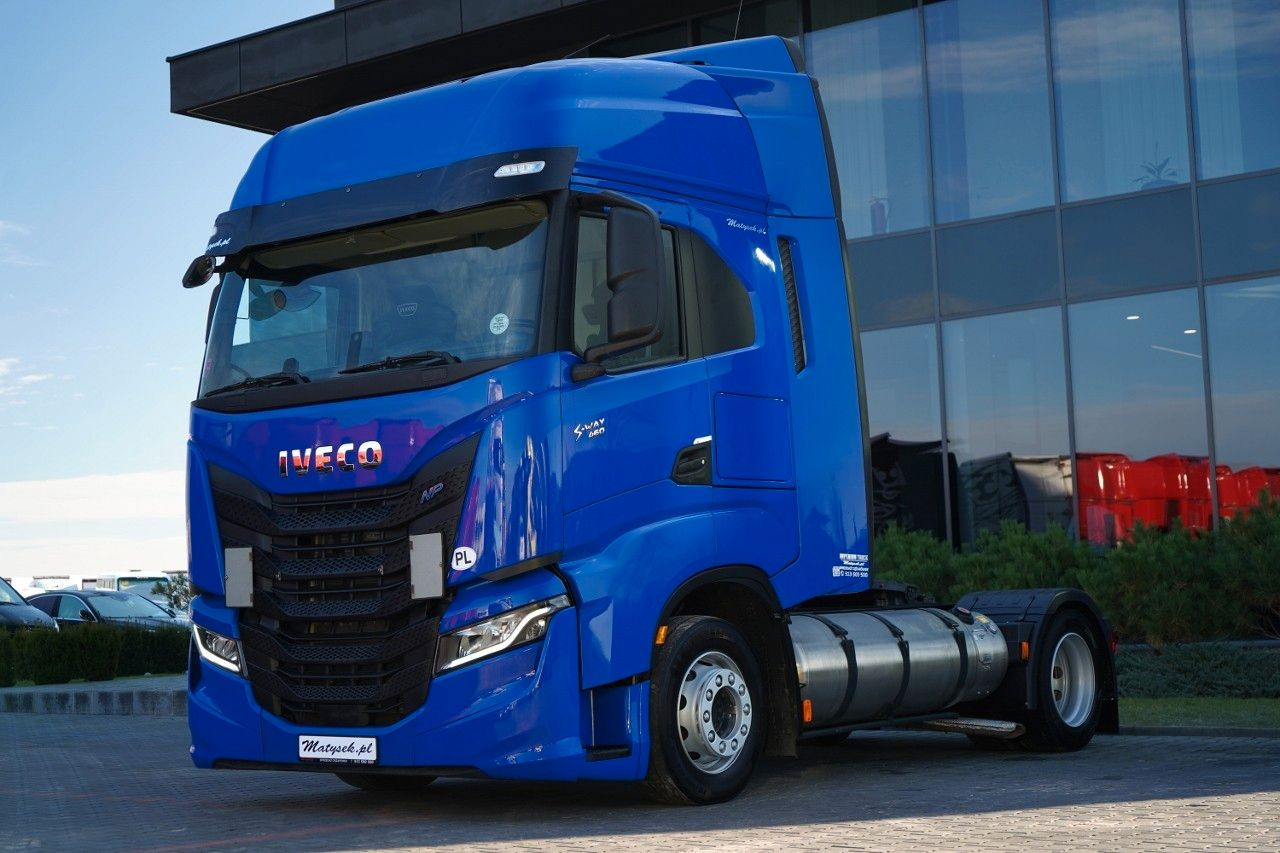 Iveco S-WAY / 460 / RETARDER / LNG / MEGA / LOW DECK - 트랙터 유닛 : 사진 1 Iveco S-WAY / 460 / RETARDER / LNG / MEGA / LOW DECK - 트랙터 유닛 : 사진 1