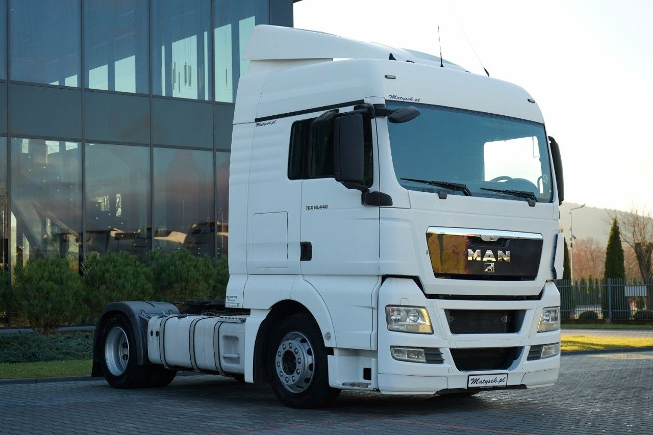 MAN TGX 18.440 / XLX / MEGA / MANUAL / LOW DECK - 트랙터 유닛 : 사진 1 MAN TGX 18.440 / XLX / MEGA / MANUAL / LOW DECK - 트랙터 유닛 : 사진 1