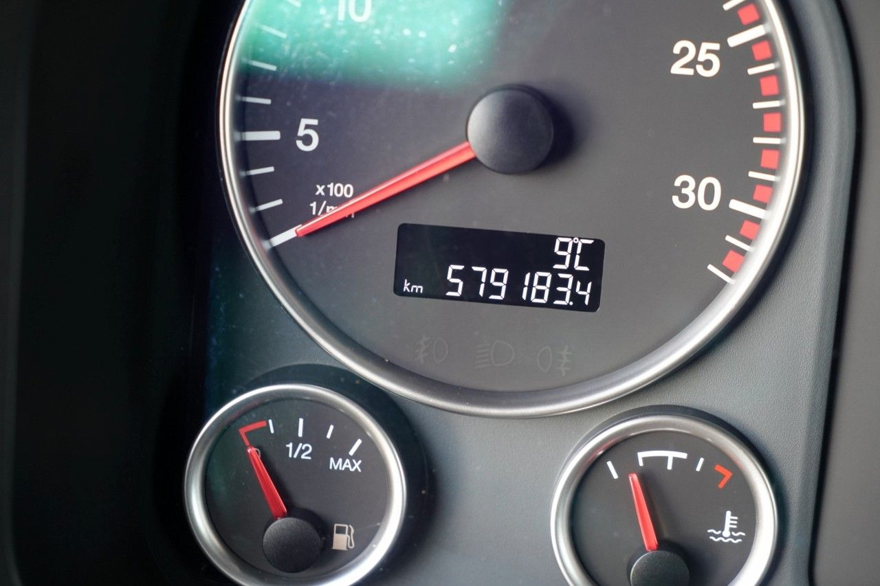 트랙터 유닛 MAN TGX 18.500 / RETARDER / NAVI RIO / XLX : 사진 36