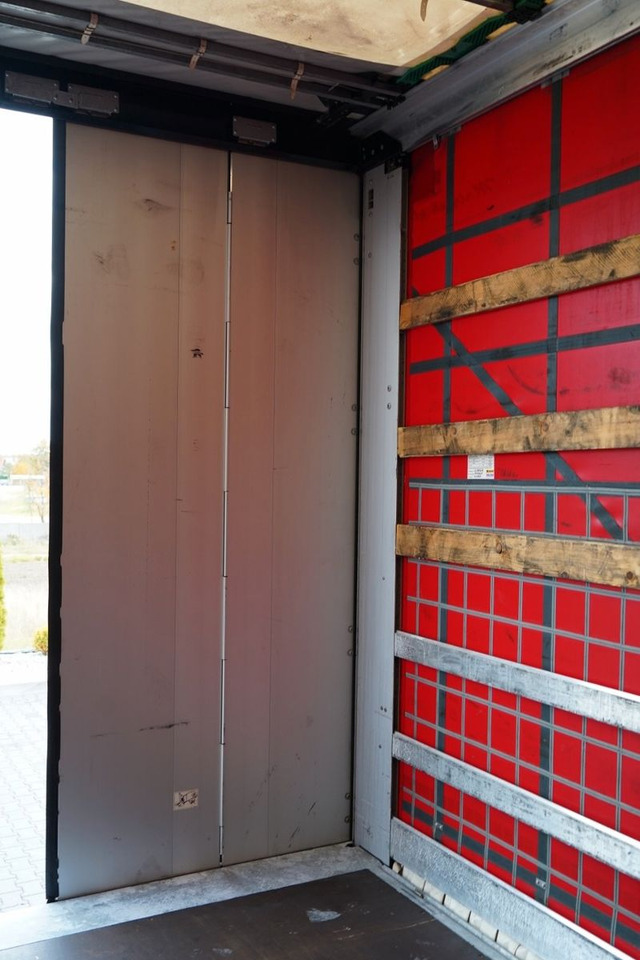 리스 Mercedes-Benz ACTROS 2545 / SOLÓWKA / 6x2 / OŚ PODNOSZONA / B Mercedes-Benz ACTROS 2545 / SOLÓWKA / 6x2 / OŚ PODNOSZONA / B : 사진 16 리스 Mercedes-Benz ACTROS 2545 / SOLÓWKA / 6x2 / OŚ PODNOSZONA / B Mercedes-Benz ACTROS 2545 / SOLÓWKA / 6x2 / OŚ PODNOSZONA / B : 사진 16