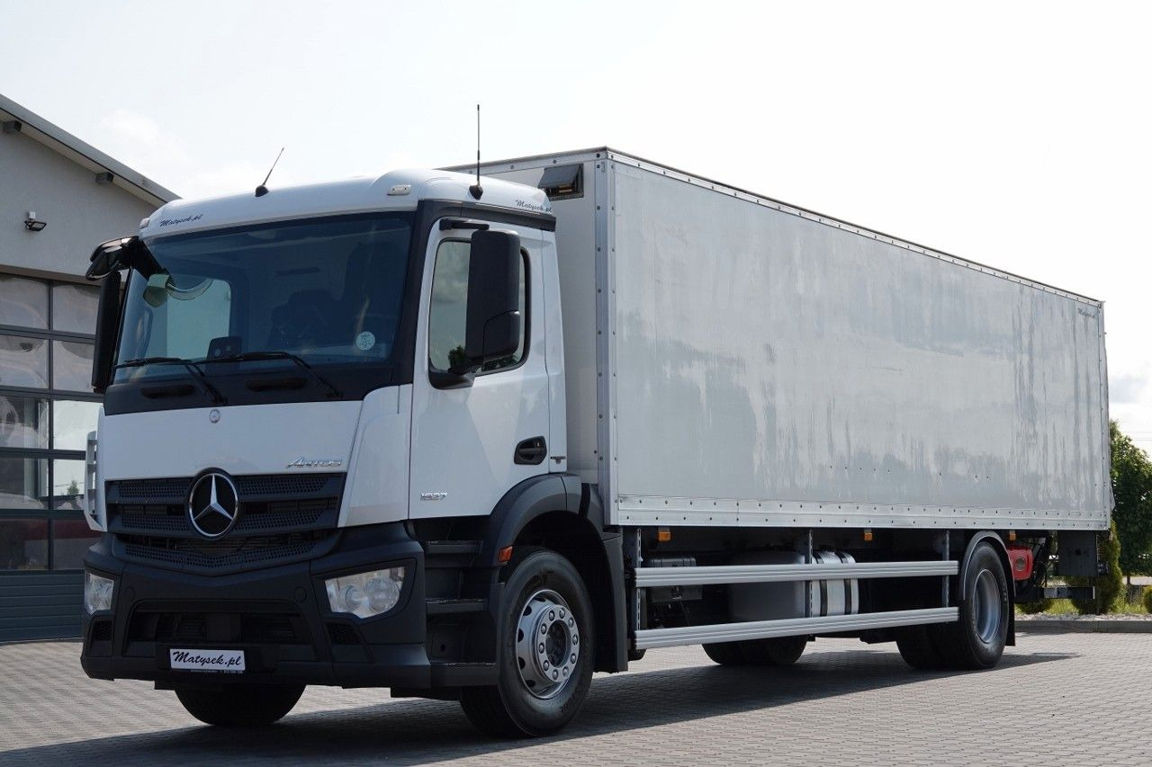 Mercedes-Benz ANTOS 1827 / SOLÓWKA / KONTENER 9 M / WINDA / PO - 박스 트럭 : 사진 2 Mercedes-Benz ANTOS 1827 / SOLÓWKA / KONTENER 9 M / WINDA / PO - 박스 트럭 : 사진 2