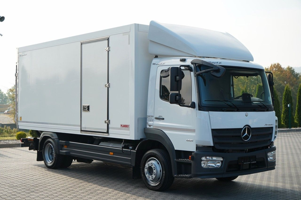 Mercedes-Benz ATEGO / 1221 / KONTENER 5.6 M / 4x2 / WINDA D H - 냉동 밴 : 사진 1 Mercedes-Benz ATEGO / 1221 / KONTENER 5.6 M / 4x2 / WINDA D H - 냉동 밴 : 사진 1