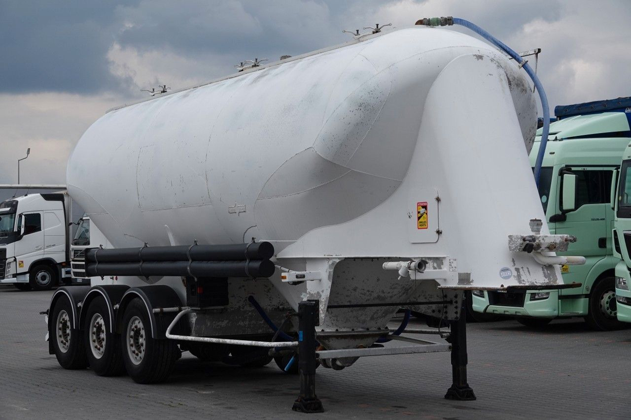 Spitzer CEMENTONACZEPA / 37 000 L / SILOS / 3 KOMORY / O - 사일로 세미 트레일러 : 사진 1 Spitzer CEMENTONACZEPA / 37 000 L / SILOS / 3 KOMORY / O - 사일로 세미 트레일러 : 사진 1