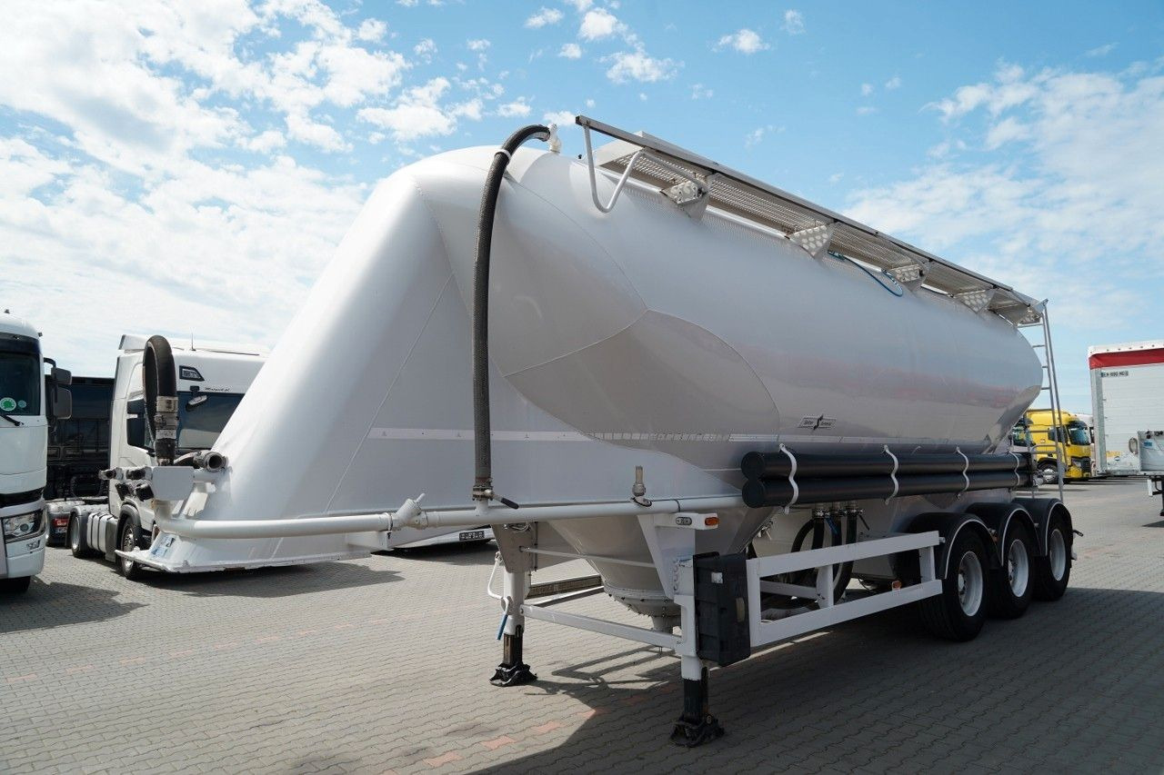 Spitzer CEMENTONACZEPA / 37 000 L / SILOS / 3 KOMORY - 사일로 세미 트레일러 : 사진 1 Spitzer CEMENTONACZEPA / 37 000 L / SILOS / 3 KOMORY - 사일로 세미 트레일러 : 사진 1