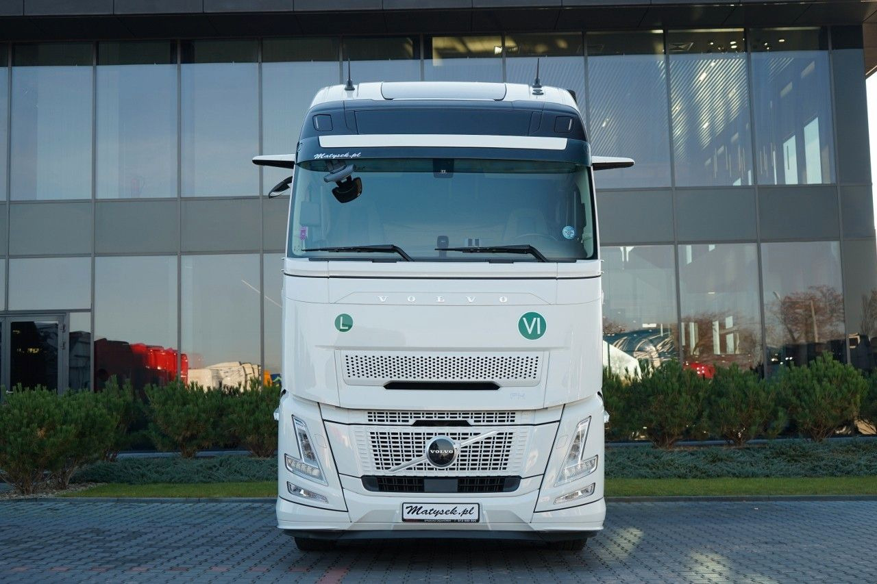Volvo FH 500 AERO / 2025 ROK / I-SAVE / XXL / GWARANC - 트랙터 유닛 : 사진 3 Volvo FH 500 AERO / 2025 ROK / I-SAVE / XXL / GWARANC - 트랙터 유닛 : 사진 3