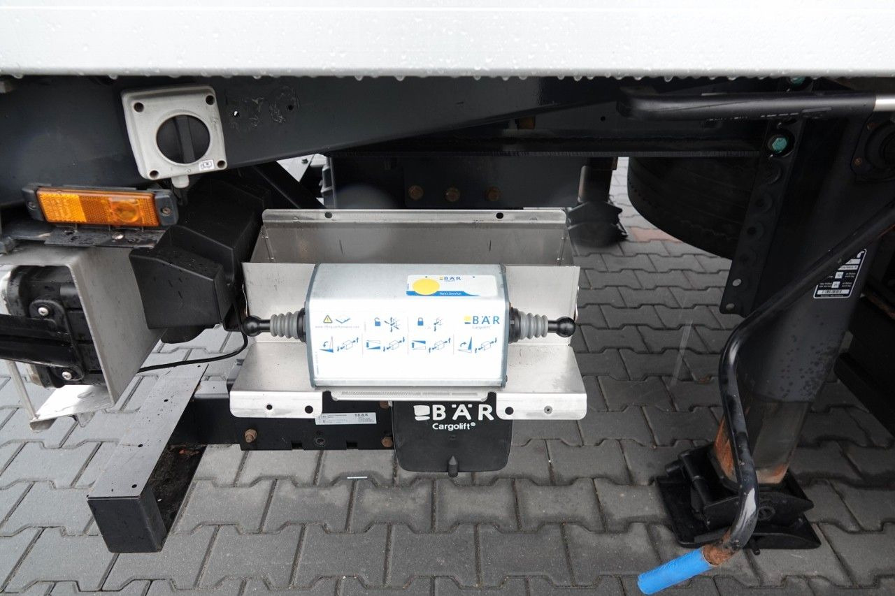 냉동 트레일러 Wielton PRZYCZEPA CHŁODNIA / FRIGOBLOCK / WINDA ZAŁADOW : 사진 11 냉동 트레일러 Wielton PRZYCZEPA CHŁODNIA / FRIGOBLOCK / WINDA ZAŁADOW : 사진 11