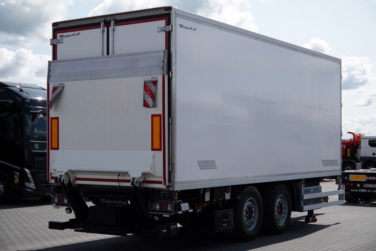 Wielton PRZYCZEPA CHŁODNIA / IGLOOCAR / THERMO KING - FR - 냉동 트레일러 : 사진 3 Wielton PRZYCZEPA CHŁODNIA / IGLOOCAR / THERMO KING - FR - 냉동 트레일러 : 사진 3