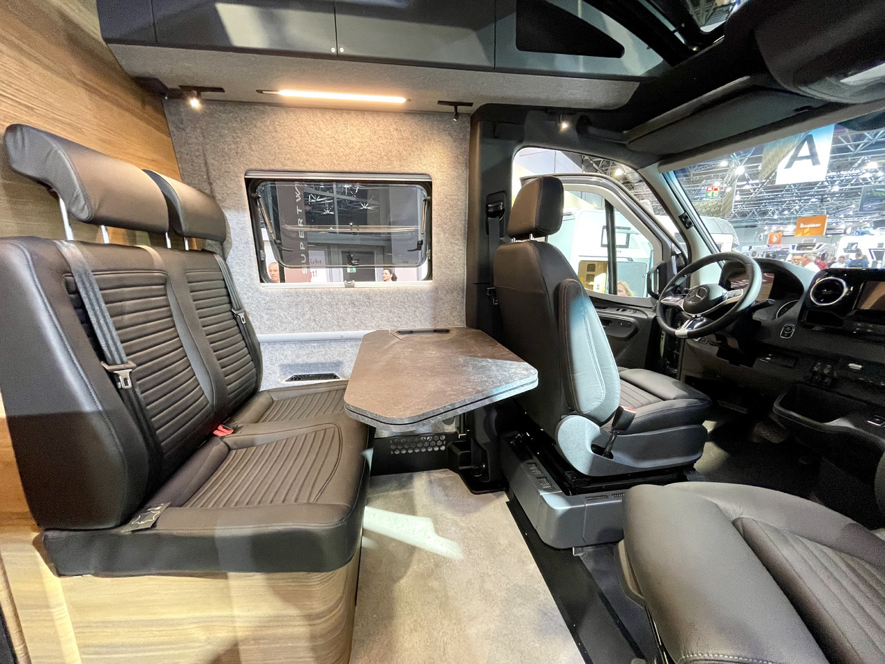ADRIA Super Twin 700 SGX - 캠핑 밴 : 사진 3 ADRIA Super Twin 700 SGX - 캠핑 밴 : 사진 3