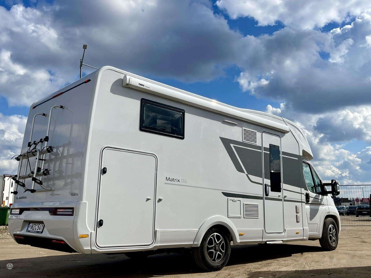 Adria Matrix 670SL - 캠핑카 : 사진 3 Adria Matrix 670SL - 캠핑카 : 사진 3