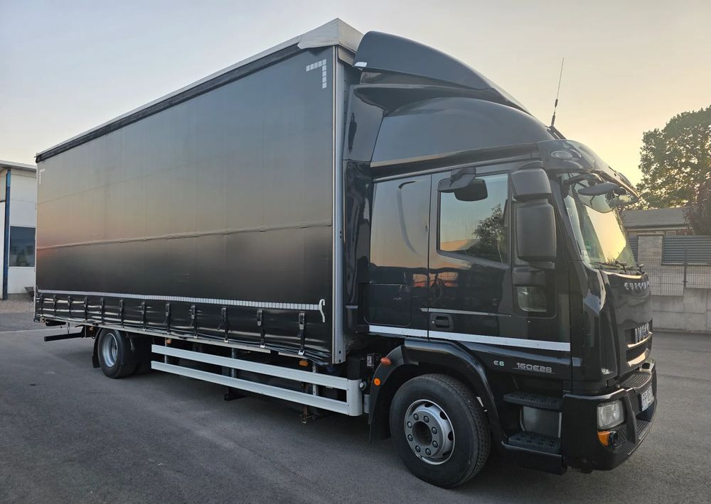 Iveco EUROCARGO 160E28 19 PAL. / FIRANKA / MANUAL / - 커튼사이더 트럭 : 사진 2 Iveco EUROCARGO 160E28 19 PAL. / FIRANKA / MANUAL / - 커튼사이더 트럭 : 사진 2