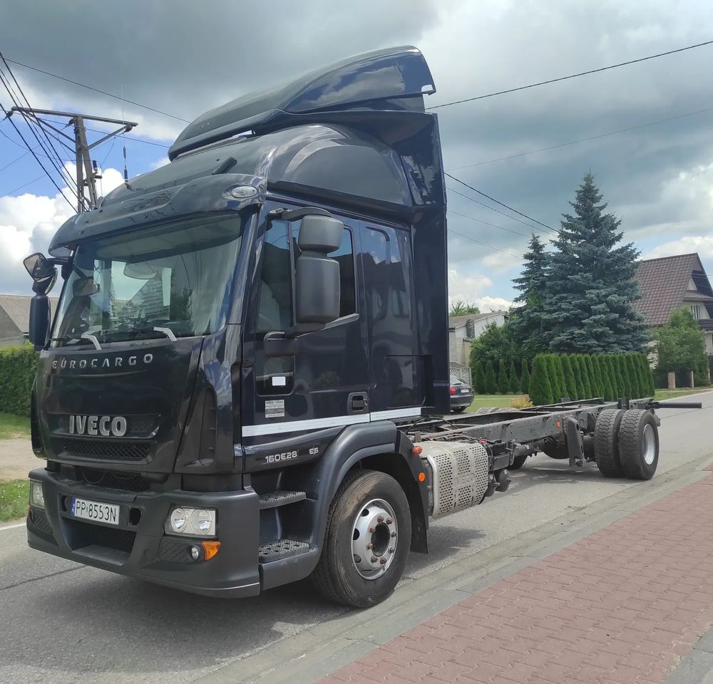 Iveco EUROCARGO 160E28 RAMA DO ZABUDOWY/ LAWETA / MANUAL / - 커튼사이더 트럭 : 사진 1 Iveco EUROCARGO 160E28 RAMA DO ZABUDOWY/ LAWETA / MANUAL / - 커튼사이더 트럭 : 사진 1