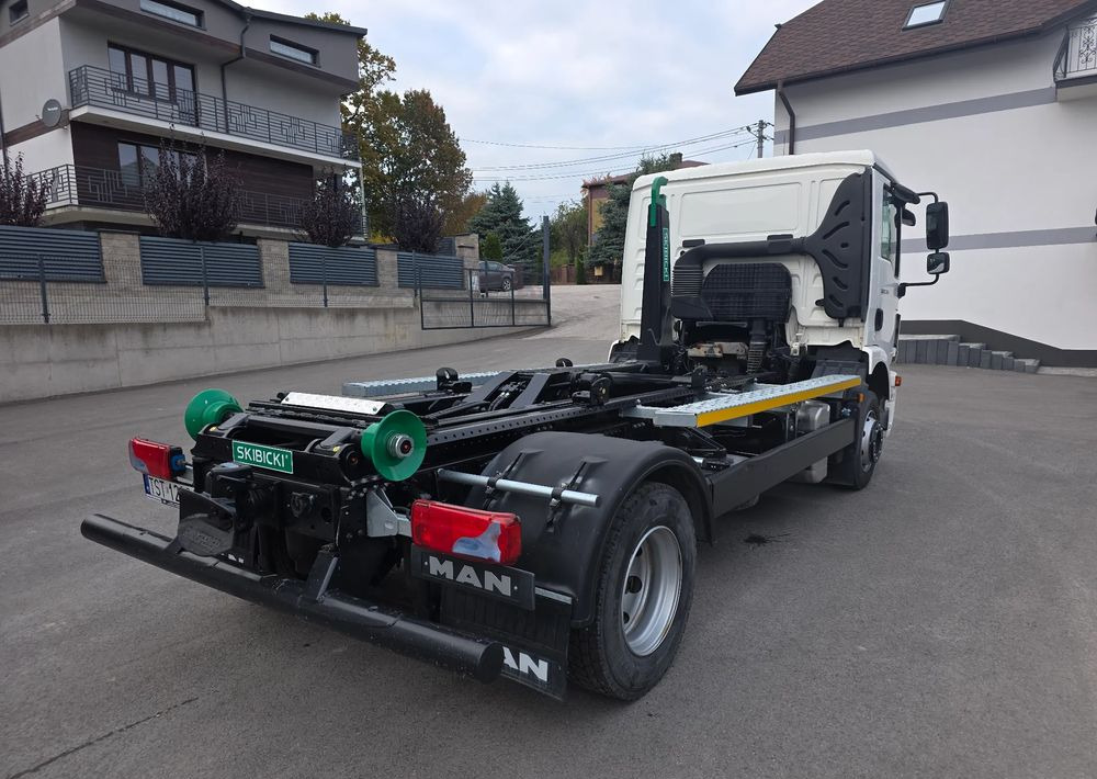 MAN TGM 12.290 - 후크 리프트 트럭 : 사진 3 MAN TGM 12.290 - 후크 리프트 트럭 : 사진 3